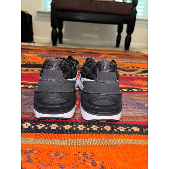 Nike Waffle One - Black/White-Orange - Picture 5 of 7